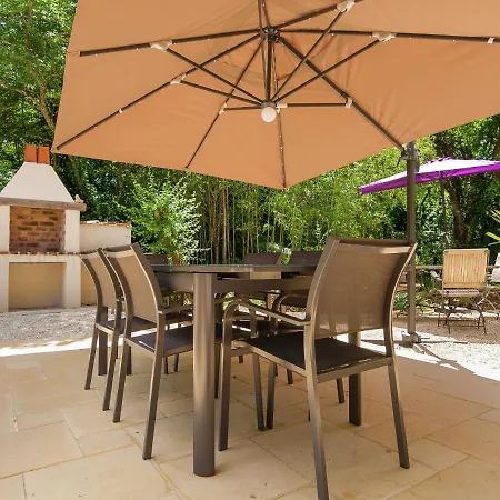 Large With Private Garden * Nantheuil