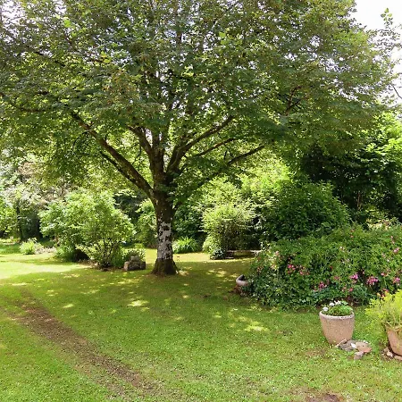 Large With Private Garden * Nantheuil